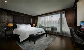 Phòng Mon Cheri 5 sao Elegance Suite